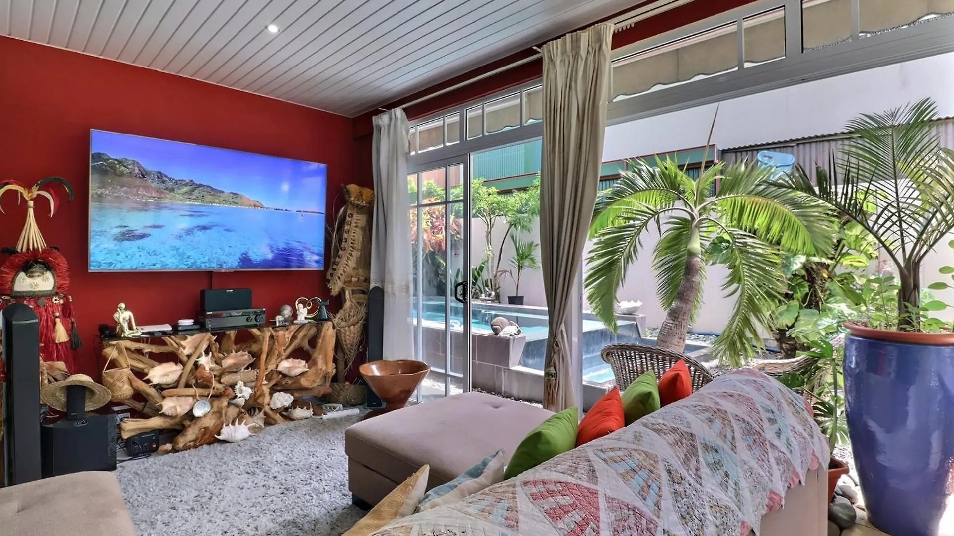 Fare Nahina - 2 Bedrooms - City Center - Swimming Pool Papeete  0*, Papeete (Tahiti)