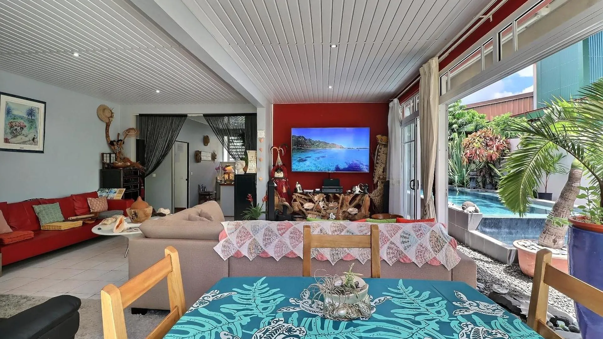 Holiday home Fare Nahina - 2 Bedrooms - City Center - Swimming Pool Papeete