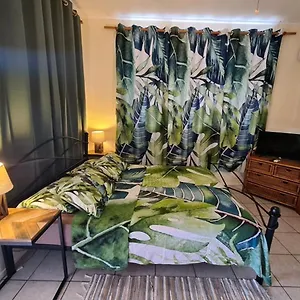Tea Tahiti Holidays Homestay