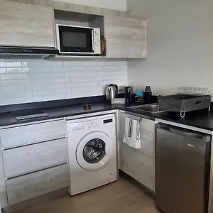 Little Tahiti Apartment